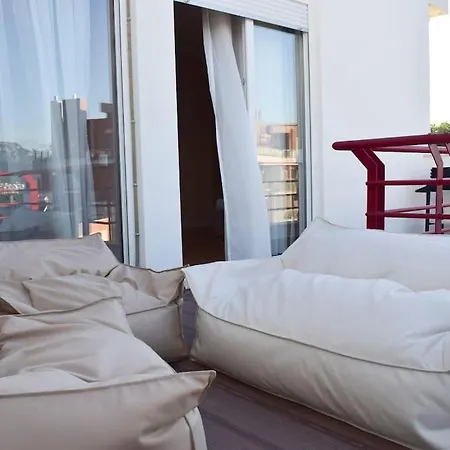 Apartman Suiteer 01 *