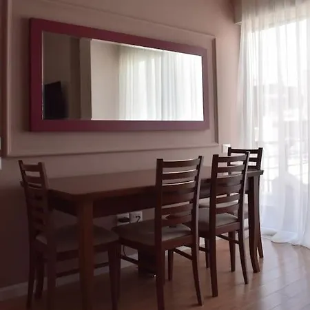 Suiteer 01 Apartman *